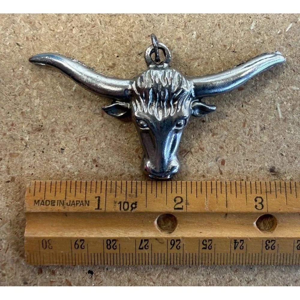 Texas Longhorn Steer Head‎ Pendant Silver tone Measures 3.5